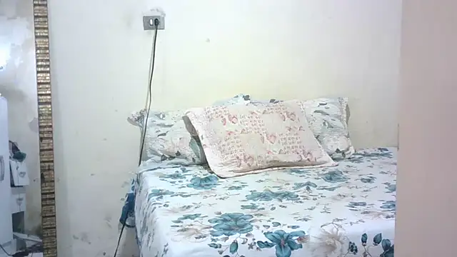 lorraine2036 online show from March 2026 04:52:01 PM