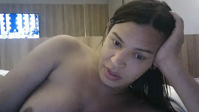 lorraine2036 online show from April 2026 11:56:01 PM