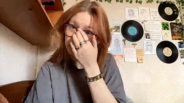 LaureenVielma online show from April 2026 08:21:01 AM