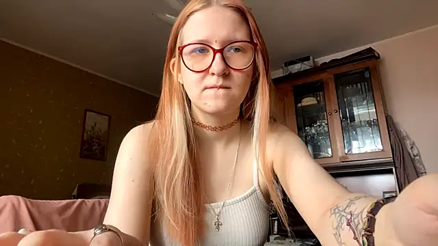 LaureenVielma online show from March 2026 07:13:01 AM