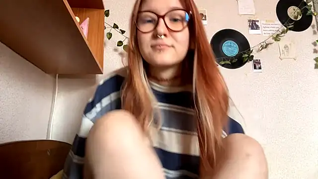 Snapshot of LaureenVielma chatting on February 2026 07:40:01 AM LaureenVielma online show from February 2026 07:40:01 AM