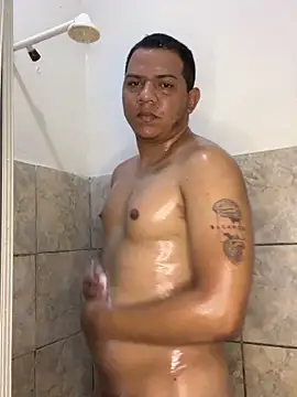 Snapshot of Loaisn chatting on February 2026 12:06:01 AM Loaisn online show from February 2026 12:06:01 AM