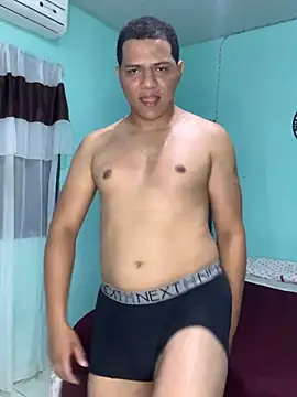 Snapshot of Loaisn chatting on February 2026 12:52:02 AM Loaisn online show from February 2026 12:52:02 AM