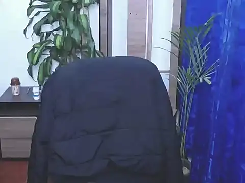  noahdiaz online show from February 2026 04:24:01 AM