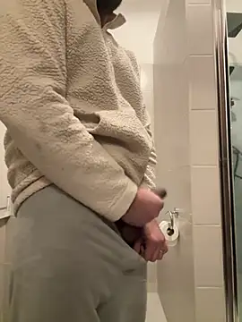 latinocalientehot online show from March 2026 09:46:02 PM