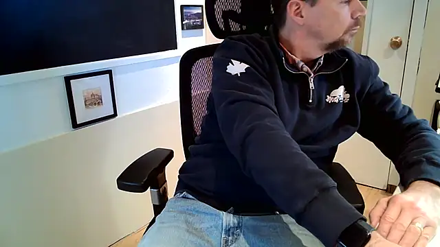 Snapshot of Scotsmanx chatting on February 2026 08:20:02 PM Scotsmanx online show from February 2026 08:20:02 PM