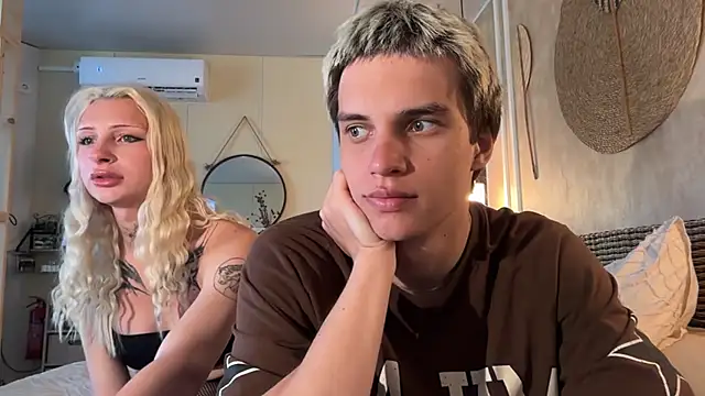 twl8vibe online show from April 2026 04:22:02 PM