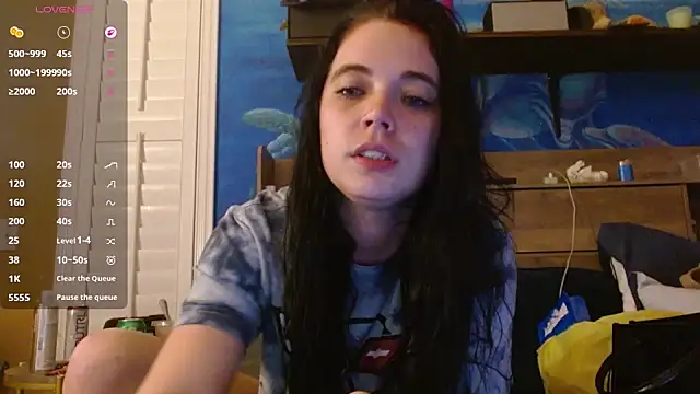 ahungkittykat online show from April 2026 01:10:01 AM