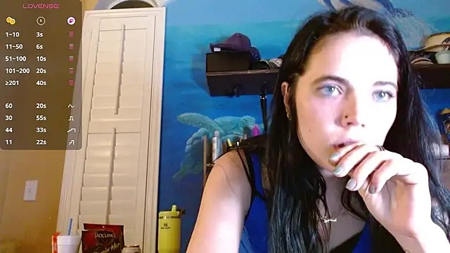 ahungkittykat online show from May 2026 01:44:01 AM