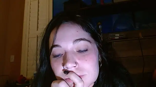 ahungkittykat online show from April 2026 06:04:01 AM