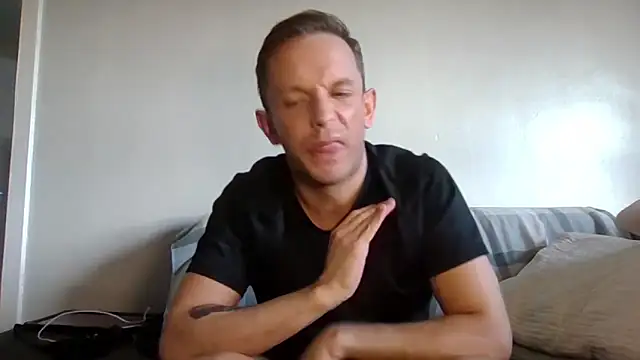 verscub6969 online show from March 2026 04:19:02 PM