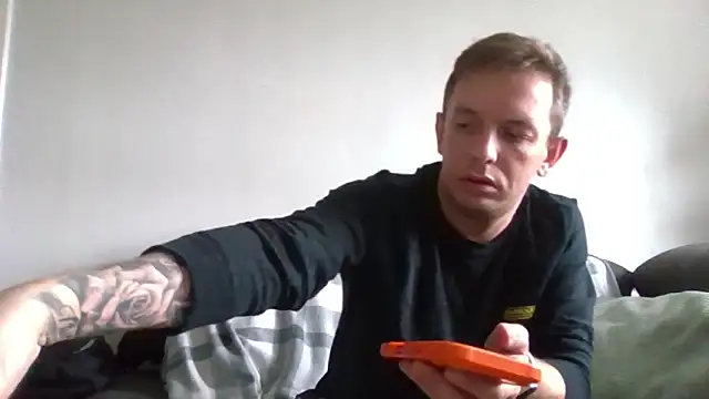 verscub6969 online show from April 2026 10:43:02 AM