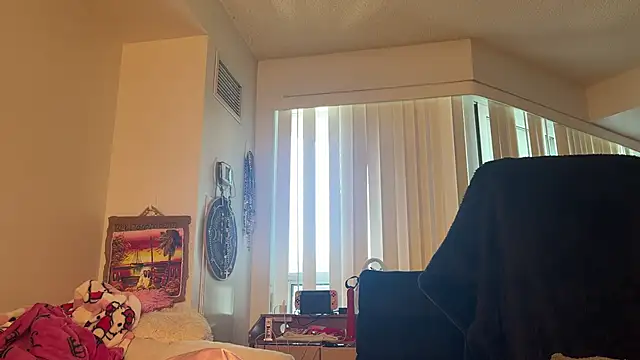 alanahart online show from July 2026 04:37:02 PM