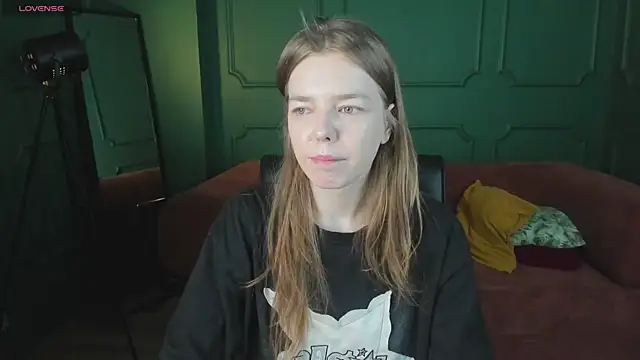  Tina Tayllor  online show from March 2026 01:37:01 PM