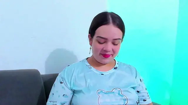 Emely pregnantt online show from March 2026 05:32:02 AM