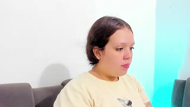 Emely pregnantt online show from January 2026 11:36:01 PM