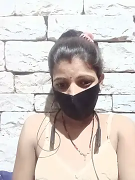 Snapshot of Divya-11431 chatting on June 2026 10:26:01 PM Divya-11431 online show from June 2026 10:26:01 PM
