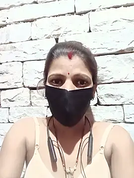 Snapshot of Divya-11431 chatting on July 2026 06:47:01 AM Divya-11431 online show from July 2026 06:47:01 AM