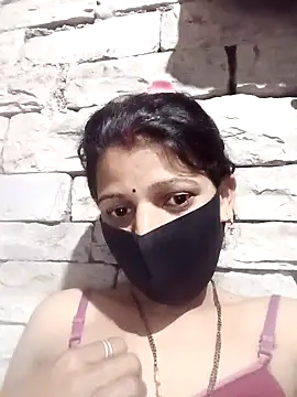 Snapshot of Divya-11431 chatting on February 2026 04:28:01 PM Divya-11431 online show from February 2026 04:28:01 PM