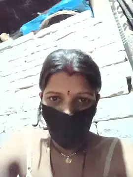Divya-11431 online show from May 2026 03:51:02 PM
