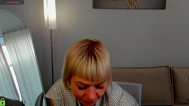 Ann Annise online show from March 2026 06:48:01 AM