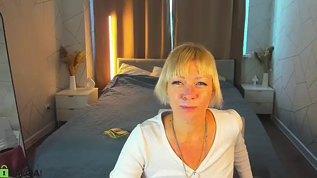 Snapshot of Ann_Annise chatting on July 2026 12:43:01 AM Ann Annise online show from July 2026 12:43:01 AM