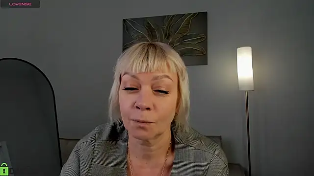 Ann Annise online show from March 2026 06:53:01 AM