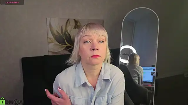 Snapshot of Ann_Annise chatting on February 2026 01:50:02 AM Ann Annise online show from February 2026 01:50:02 AM