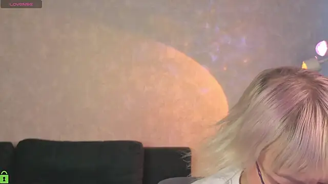 Ann Annise online show from March 2026 01:24:01 AM