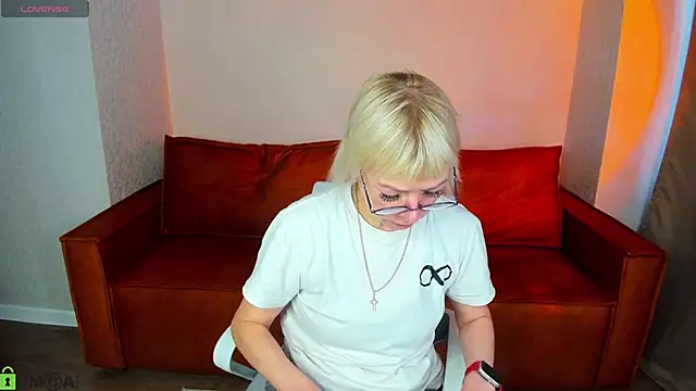 Ann Annise online show from April 2026 09:05:02 AM