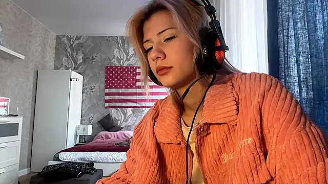 LadyFoxLove online show from February 2026 10:06:01 AM