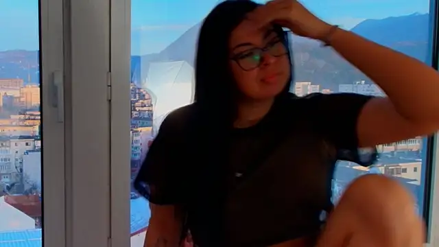 Snapshot of MissyScarlet chatting on March 2026 05:19:01 AM MissyScarlet online show from March 2026 05:19:01 AM