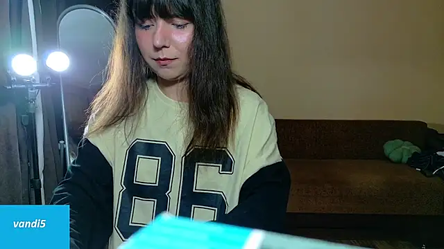 VandiFive online show from April 2026 08:15:02 PM