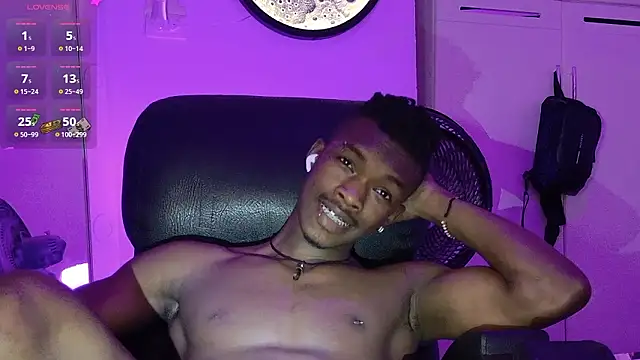 Snapshot of ReyKen- chatting on February 2026 12:51:02 AM ReyKen- online show from February 2026 12:51:02 AM