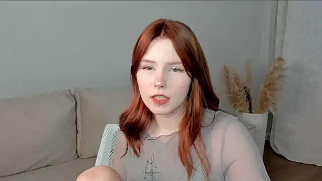 Julia Anis online show from February 2026 01:06:02 AM