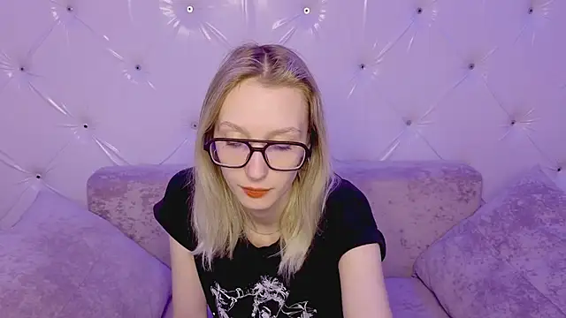 Snapshot of Akiro_Kim7 chatting on February 2026 02:20:01 AM Akiro Kim7 online show from February 2026 02:20:01 AM