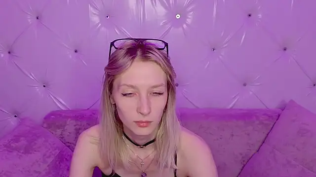 Snapshot of Akiro_Kim7 chatting on February 2026 02:22:01 AM Akiro Kim7 online show from February 2026 02:22:01 AM