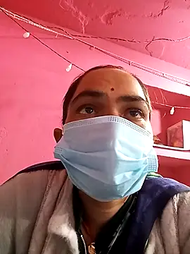 Julilodhi8695 online show from February 2026 06:22:01 AM