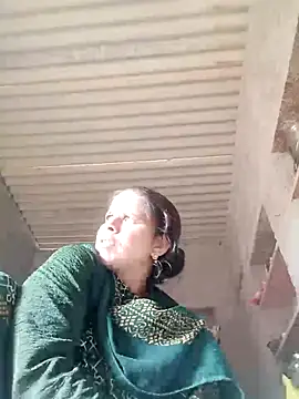 Snapshot of Lucky_couple-1 chatting on February 2026 04:03:02 AM Lucky couple-1 online show from February 2026 04:03:02 AM