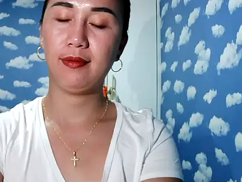 Kitty Bear02 online show from February 2026 12:14:02 PM