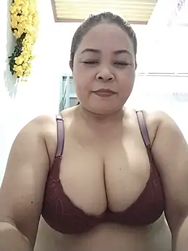 Baby-bigtits2026 online show from May 2026 10:23:02 AM