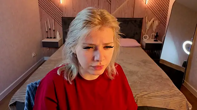 Kate Krose online show from May 2026 01:00:01 AM