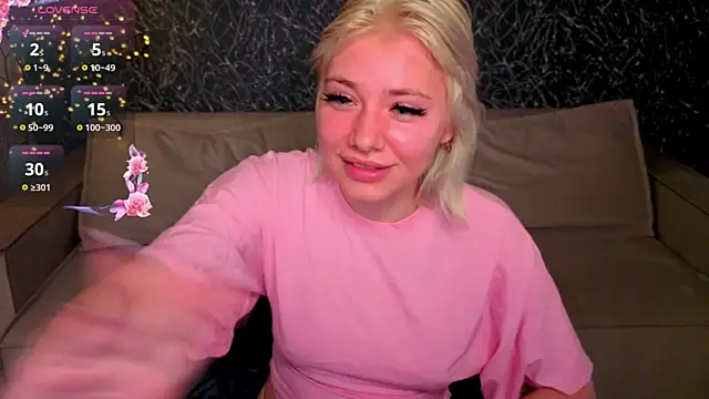 Snapshot of Kate_Krose chatting on June 2026 01:00:01 AM Kate Krose online show from June 2026 01:00:01 AM