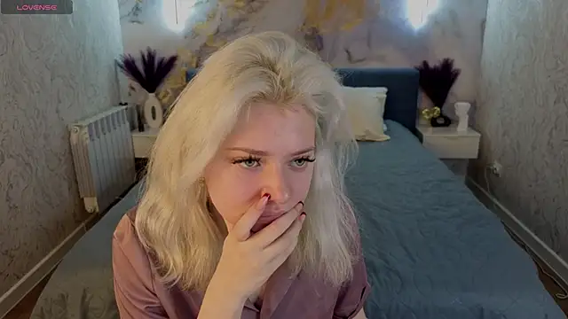 Kate Krose online show from February 2026 01:03:02 AM