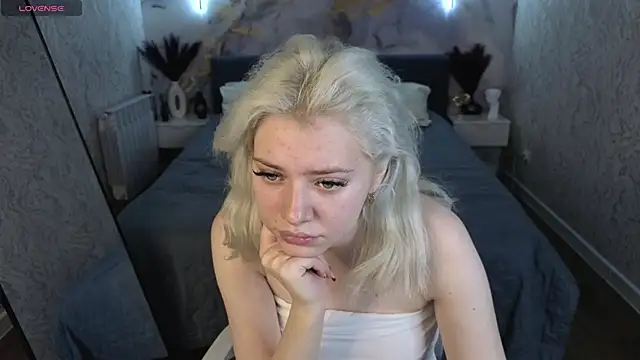 Kate Krose online show from February 2026 01:14:02 AM