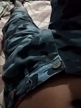 tamilpaiyan989 online show from April 2026 03:59:01 PM