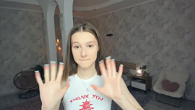 LianneBynon online show from May 2026 08:53:01 AM