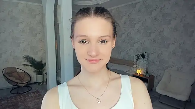 LianneBynon online show from March 2026 09:20:02 AM