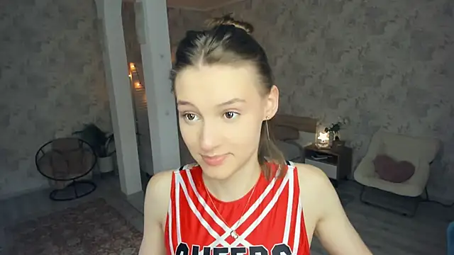 LianneBynon online show from May 2026 08:31:01 AM