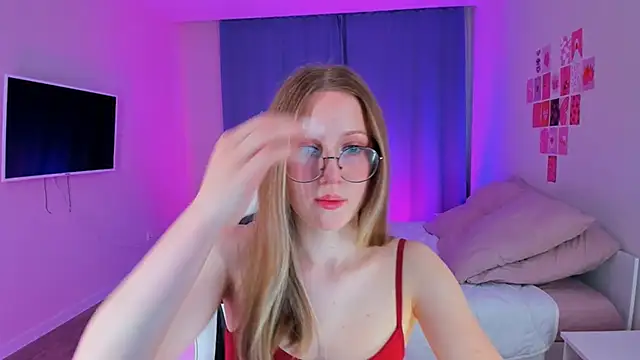 Vega Taylor online show from April 2026 04:46:01 AM